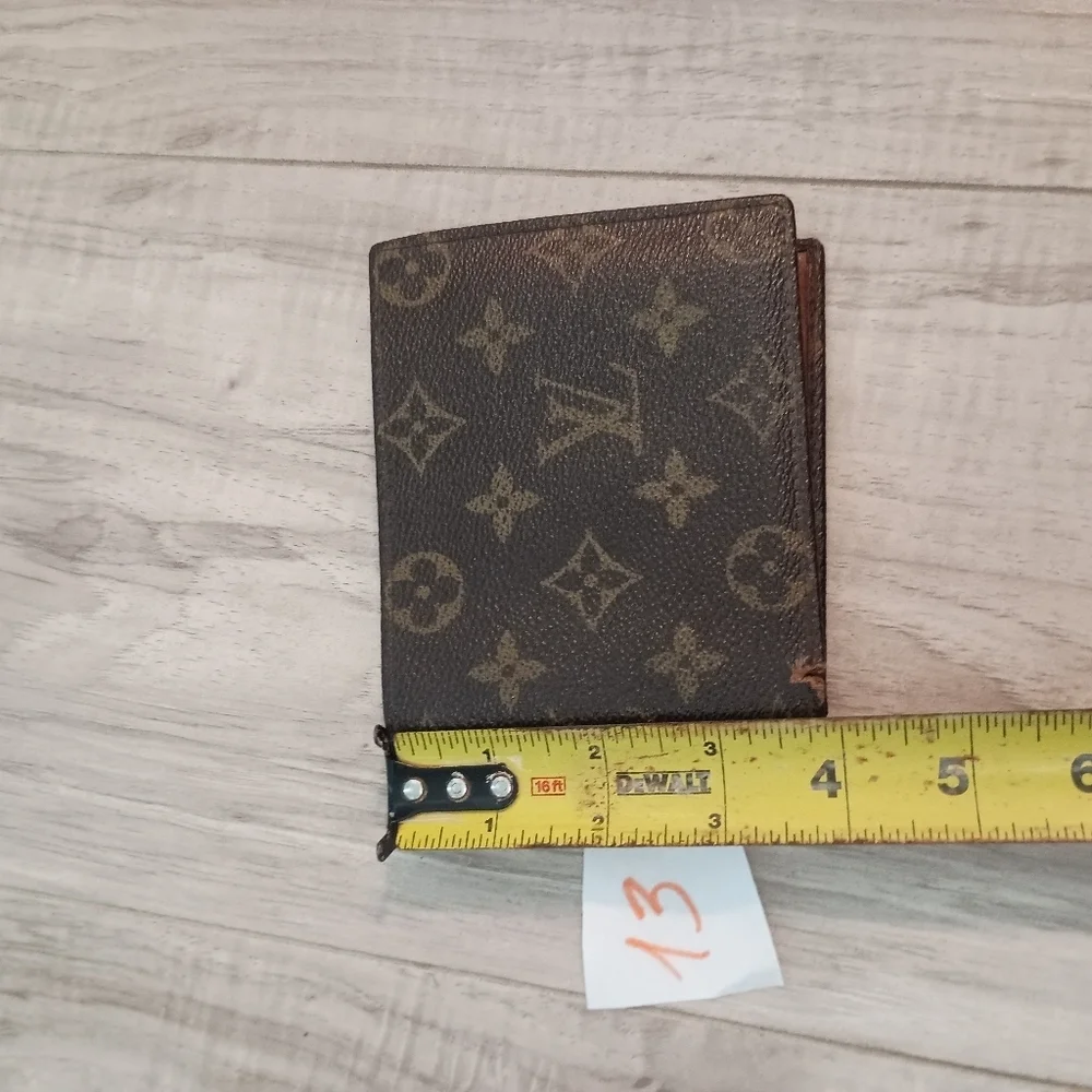 Authentic Louis Vuitton Multiple Wallet Monogram Canvas